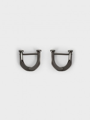 Charles & Keith Gabine Huggie Earrings Siyah | YPID-35294
