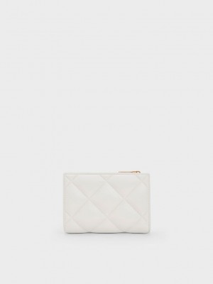 Charles & Keith Gemma Kapitone Card Holder Beyaz | CZPQ-30952
