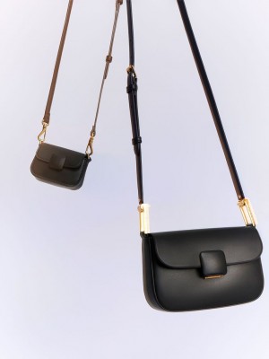 Charles & Keith Koa Square Push-Lock Shoulder Bag Siyah | XGJL-85026