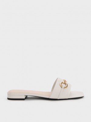 Charles & Keith Metallic Bar Terlik Sandals Beyaz | JAWV-30426