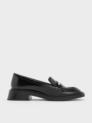 Charles & Keith Metallic Penny Tab Loafers Siyah | IVER-07845